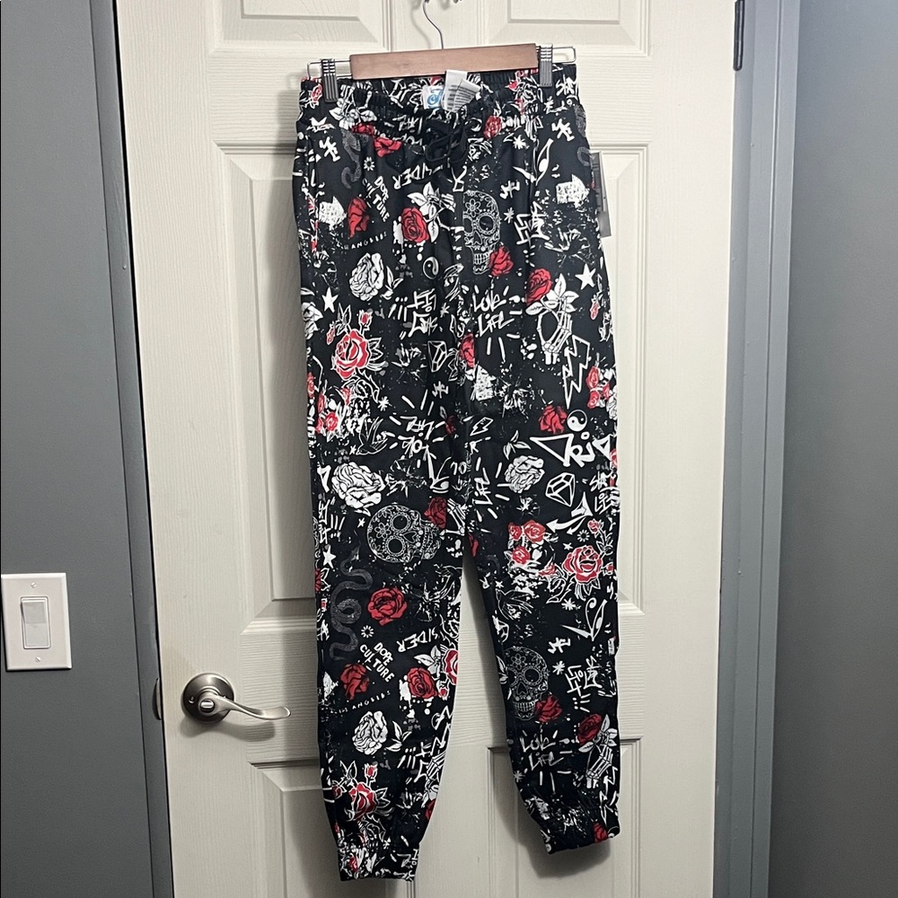 Men's Black and Red Graphic Joggers